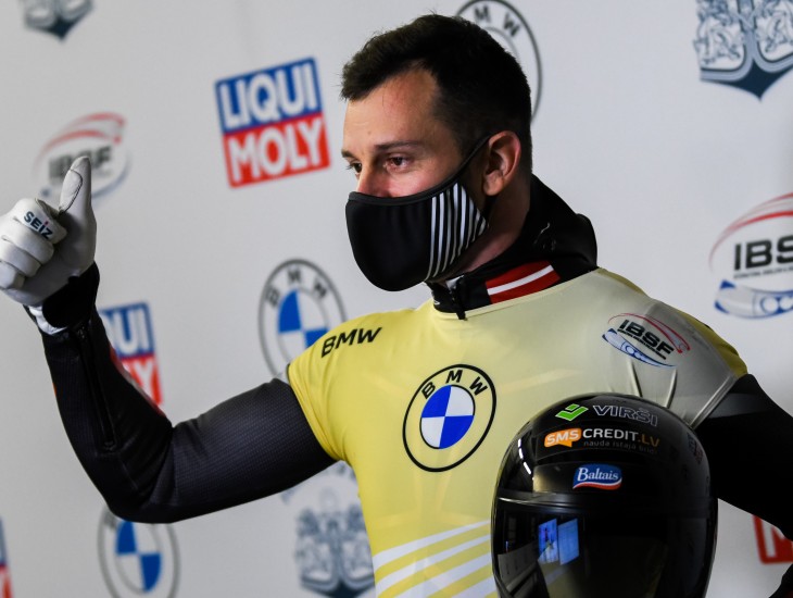 Martins atkal uzvar Siguldā, Tomass ceturtais