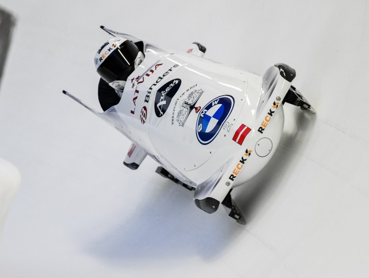 Ķibermanis "atmostas" un jau pirmajā braucienā labo trases rekordu Siguldā, beigās viņam otrā vieta