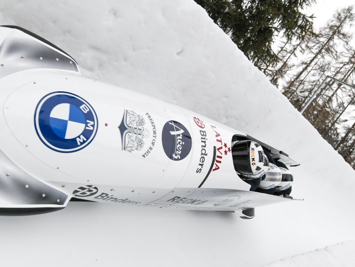 Melbārža četrinieks jaunā sastāvā un ar jaunām kamanām izcīna piekto vietu