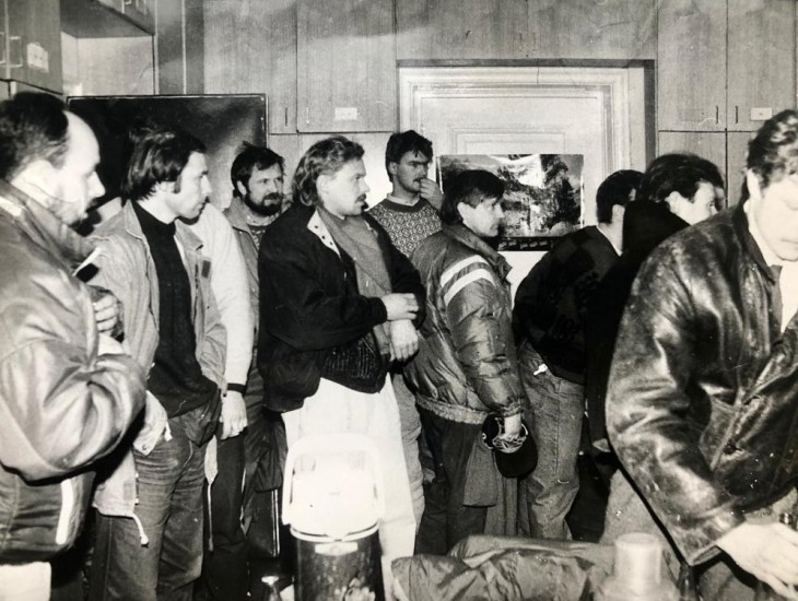 Nolikt savu labklājību un sapņus pie kājām Latvijas neatkarībai