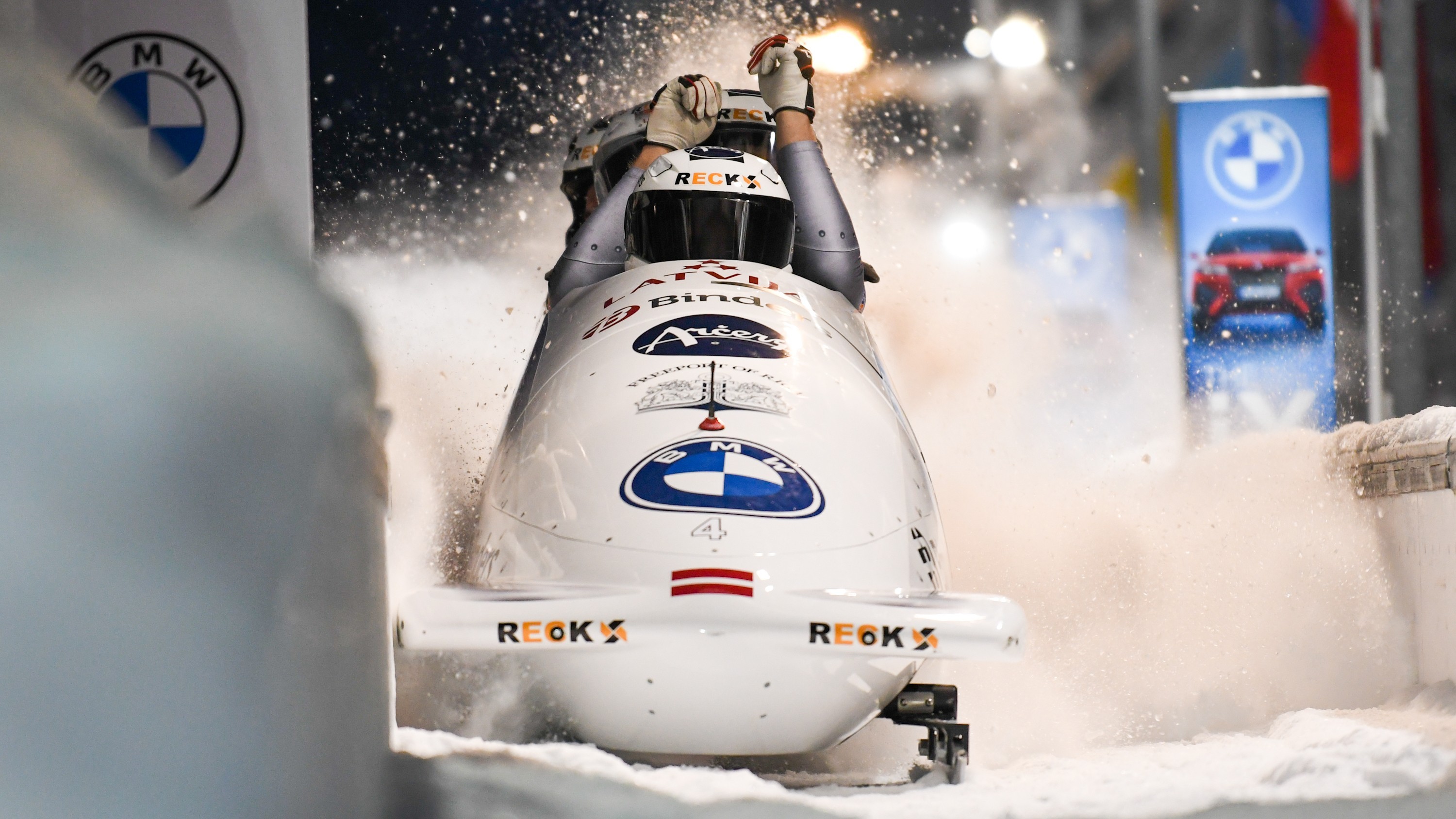 Ķibermanis tuvu trijniekam pēc pirmās dienas