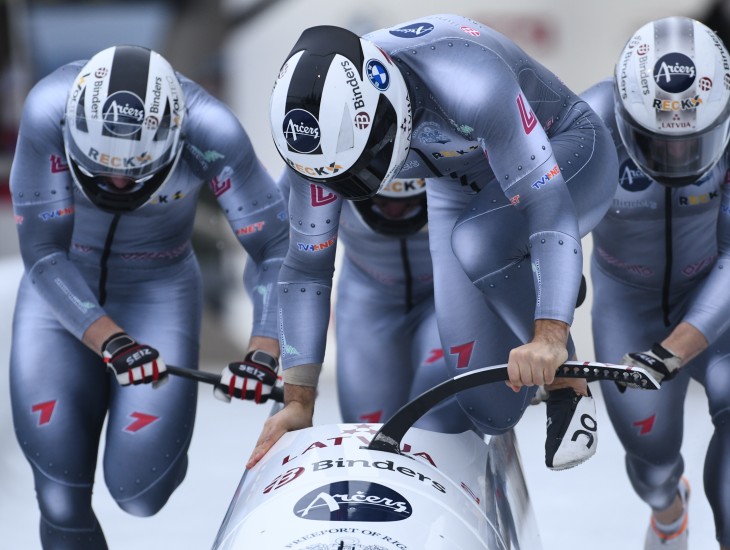 EK posmā Cipuļa četrinieks astotais, Kaufmanis divreiz krīt