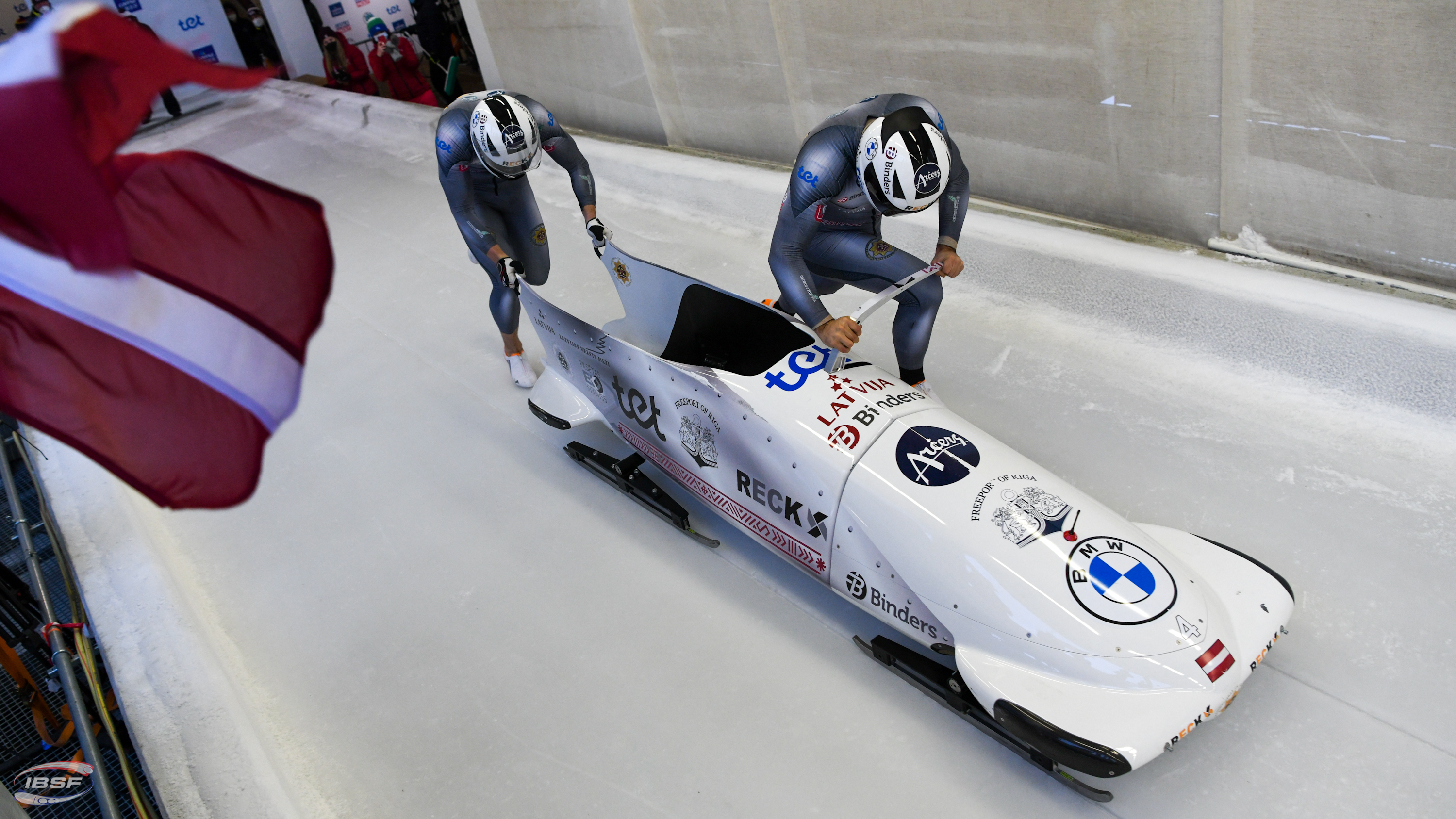 Ķibermanis beidzot uz goda pjedestāla arī divniekos