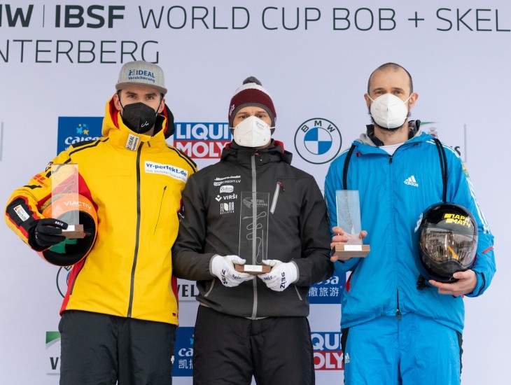 Haosa posmā Vinterbergā uzvar Martins