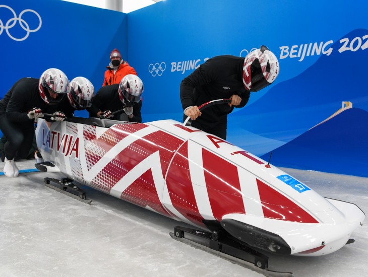 Ķibermanis izlaiž pēdējo treniņu sesiju; zināma starta secība četrinieku sacensībām