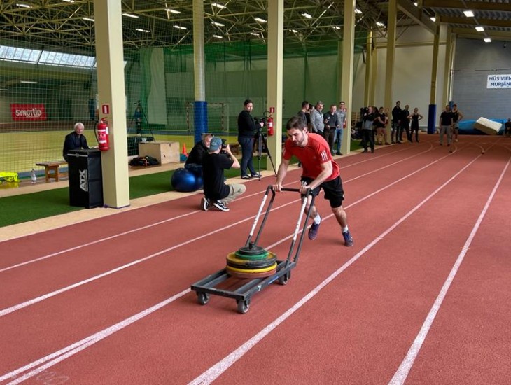 Stūmēju testos atlasīti pirmie kandidāti, kuri turpinās treniņus ar izlasi