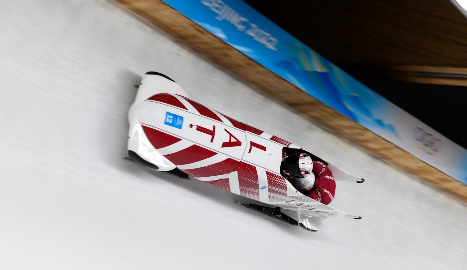 Mūsu mīļie atbalstītāji, bijušie un esošie sportisti, treneri un apkalpojošais personāls, federācijas darbinieki un brīvprātīgie, otrās pusītes, kā arī bērni