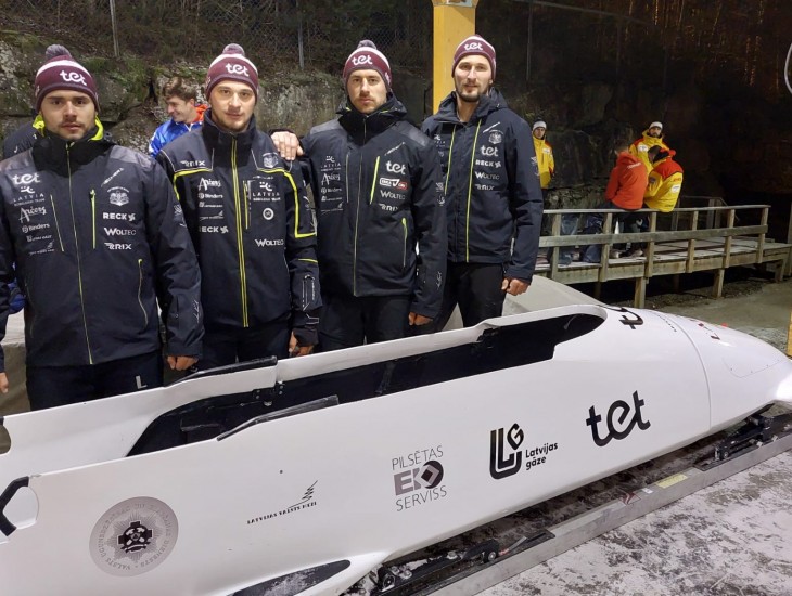 Cipulim pirmais pjedestāls šosezon, Kalendam atzinīga debija