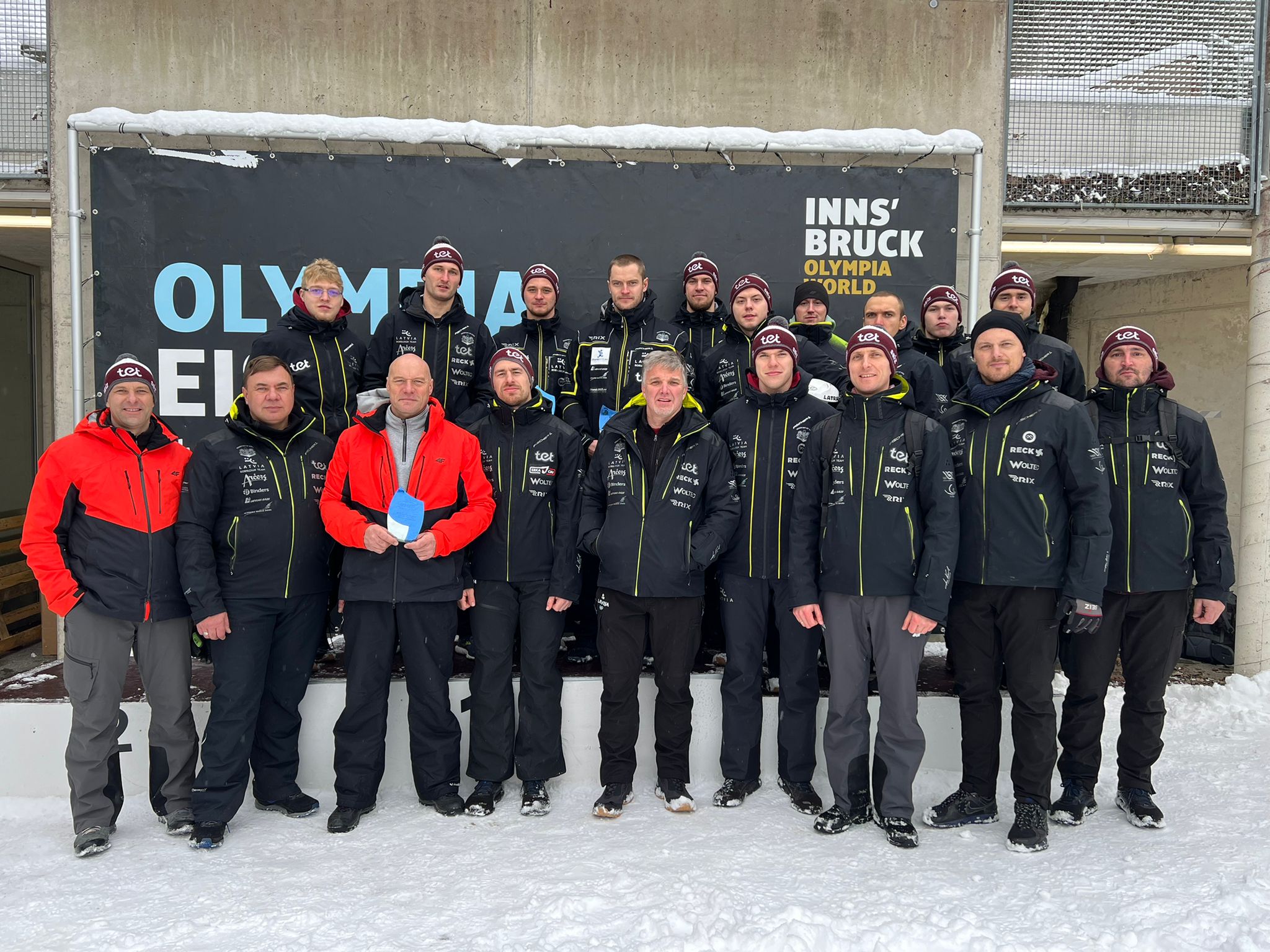 Cipuļa četriniekam uzvara, Kalendam pirmā medaļa karjerā