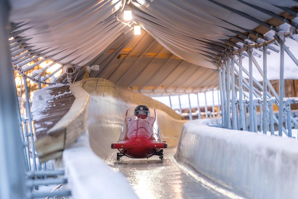 OMEGA Jaunatnes seriālā skeletonistam Valdovskim uzvara posmā, monobobslejiste Kotāne otrā