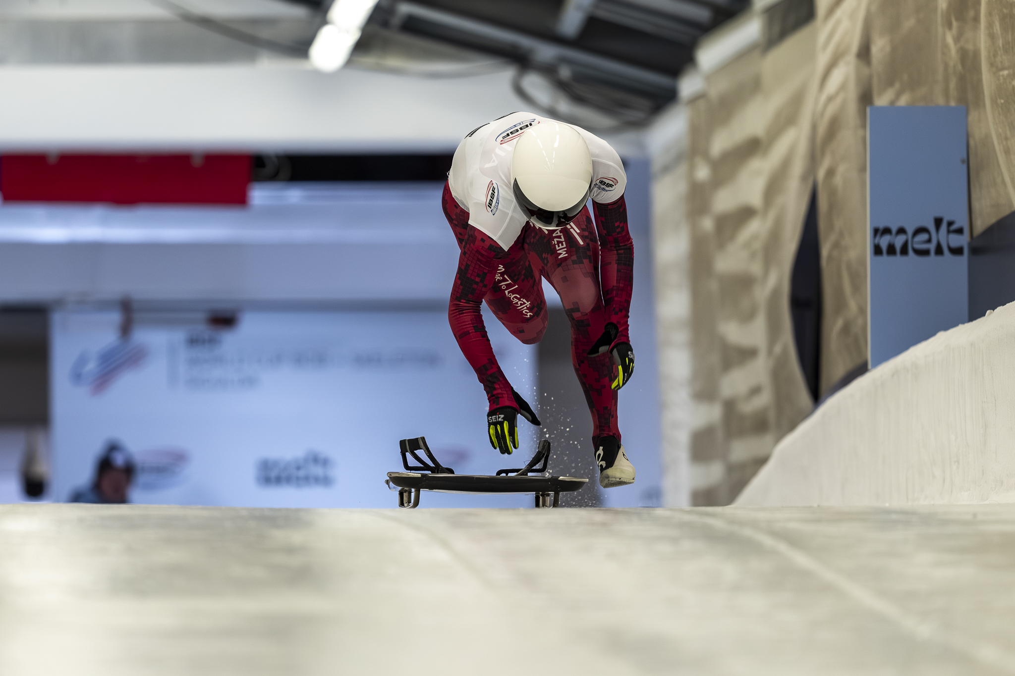 Skeletonists Valdovskis ieņem 25.vietu Pasaules kausa posmā Sanktmoricā