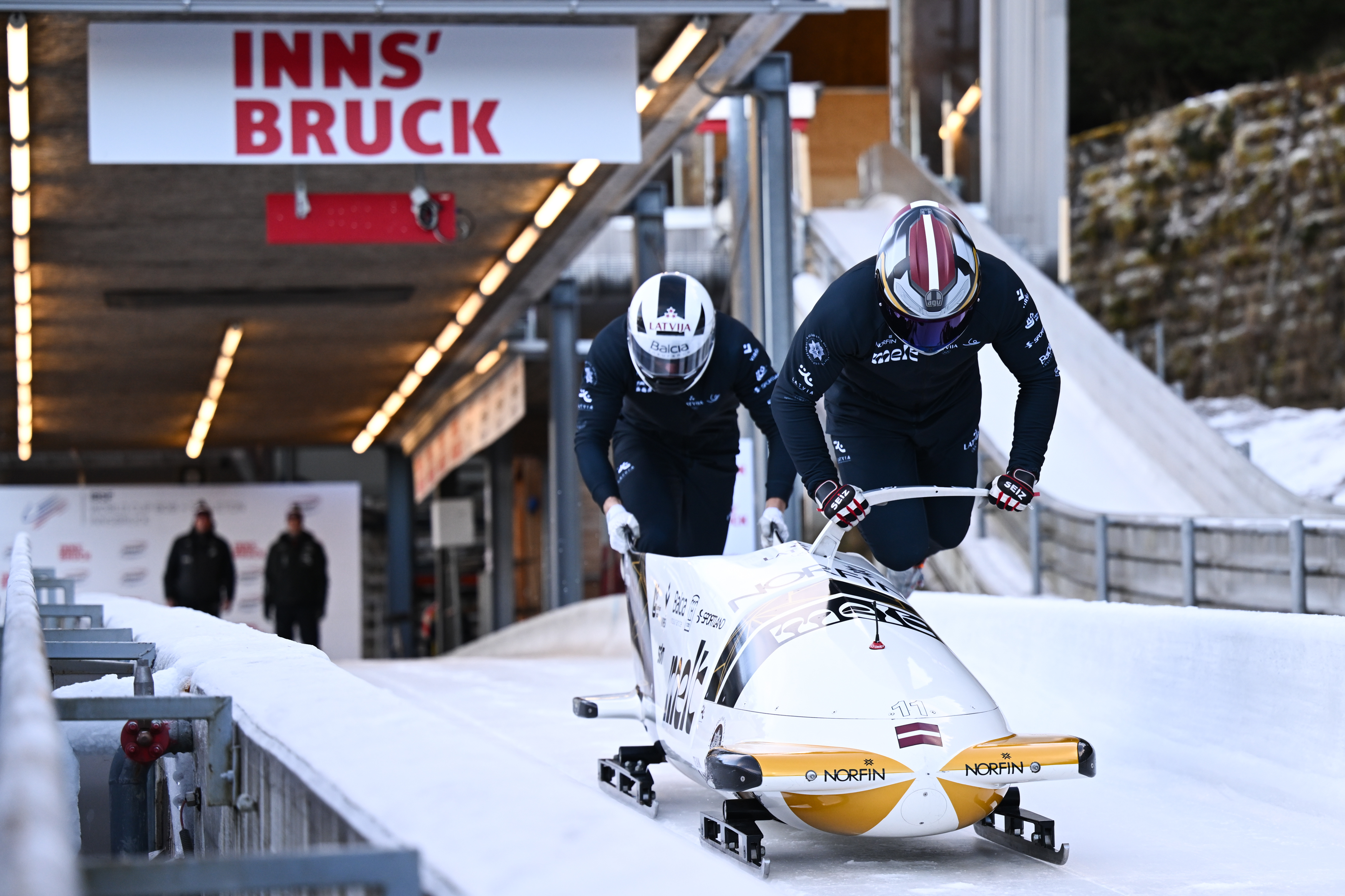 Kalenda / Miknis izcīna 6.vietu Pasaules kausa posmā Insbrukā