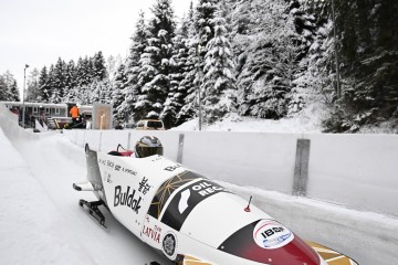 PK2 Insbruka > Divnieki