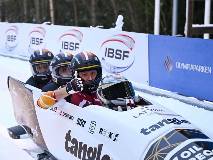 Abiem Latvijas četriniekiem sezonas labākie rezultāti