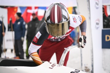 PK6 Sanktmorica > Bobslejs, divnieki