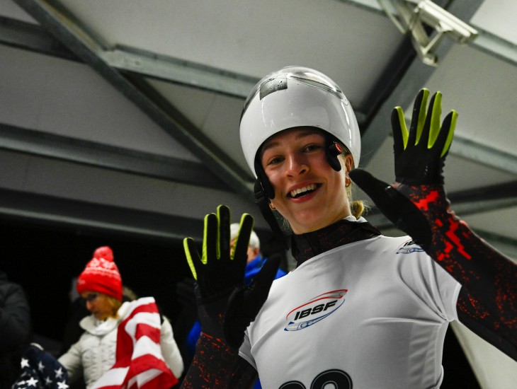 Andžāne uzvar Eiropas kausa posmā un kļūst par Eiropas junioru čempioni skeletonā!