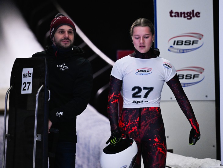 Skeletoniste Neimane izcīna piekto vietu U-20 pasaules čempionātā